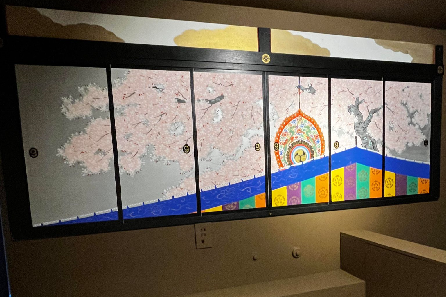 店内風景:舞台絵パネル
